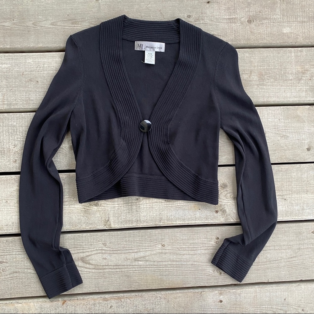 Melanie Lyne Crop Shawl/Cover-Up